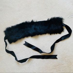 Chic Black Fur Collar